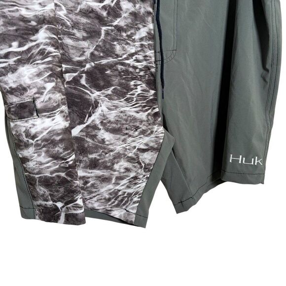 Huk Swim Shorts Men's 42 Gray Printed Lightweight Bathing Suit Board Shorts - Picture 3 of 9